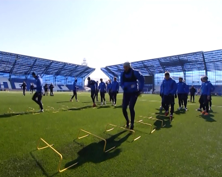 ФК «Оренбург» разгромил «Томь» 3:0 ФК «Оренбург» разгромил «Томь» 3:0