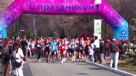 Забег «Орский подснежник» открыл легкоатлетический сезон в Оренбуржье. «Специальный репортаж» от 6 апреля 2026